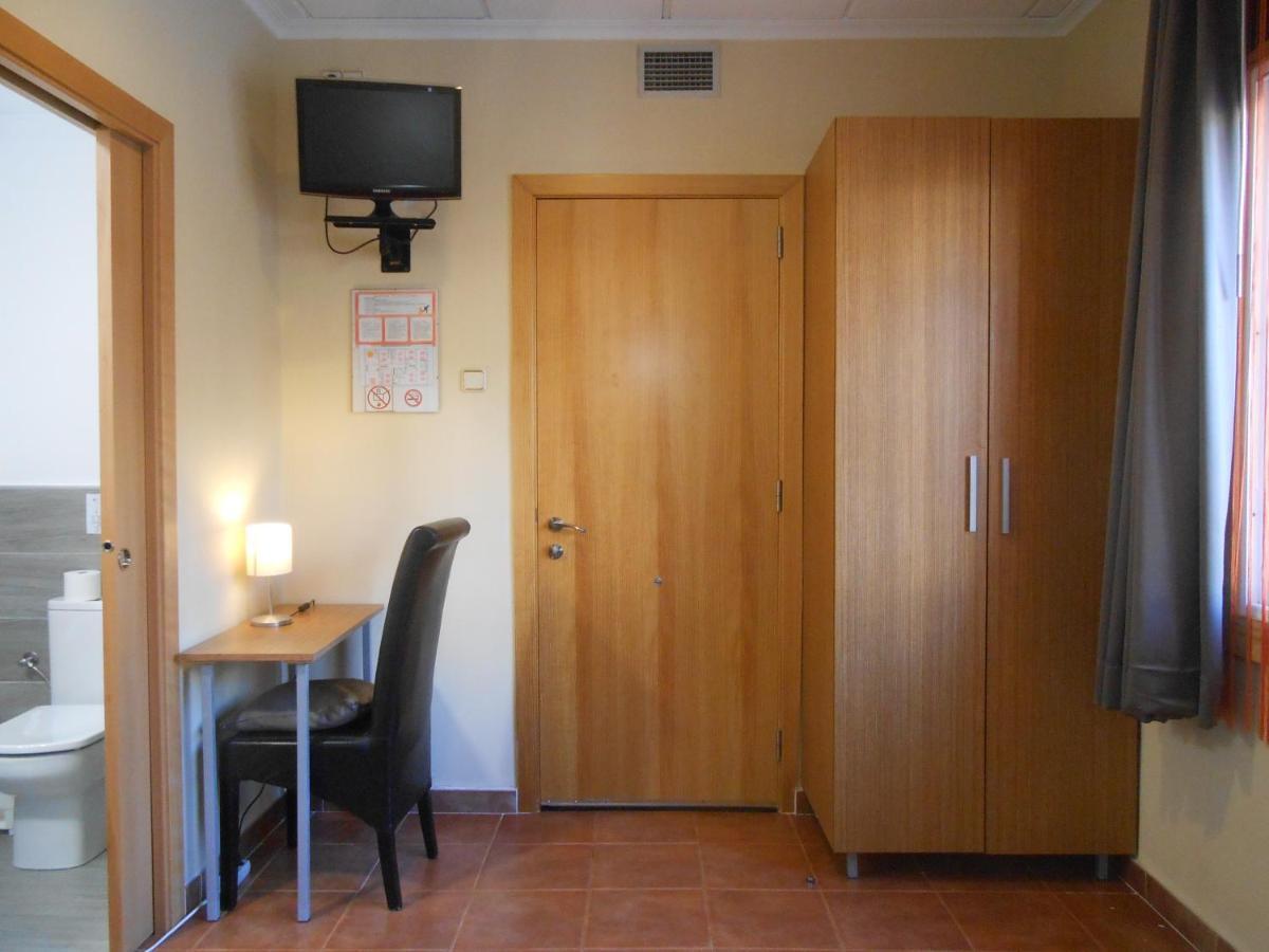 Hostal El Callejon Tarragona Exterior foto