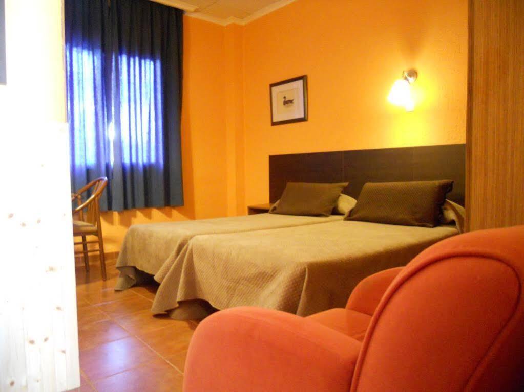 Hostal El Callejon Tarragona Exterior foto